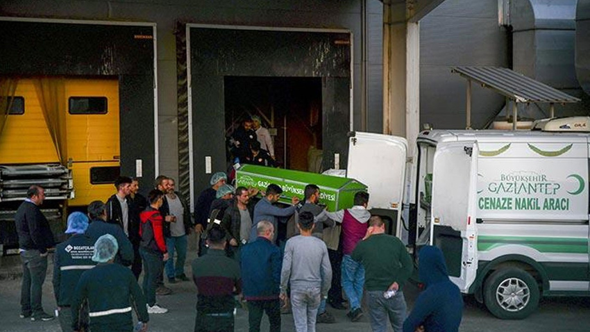 Tamir için girdiği makine birden çalışında hayatını kaybetti