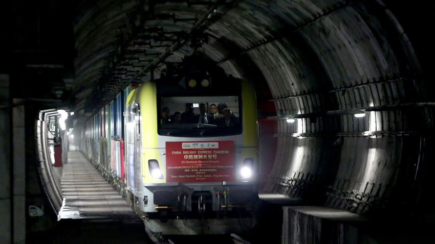 Marmaray'da tarihi an!