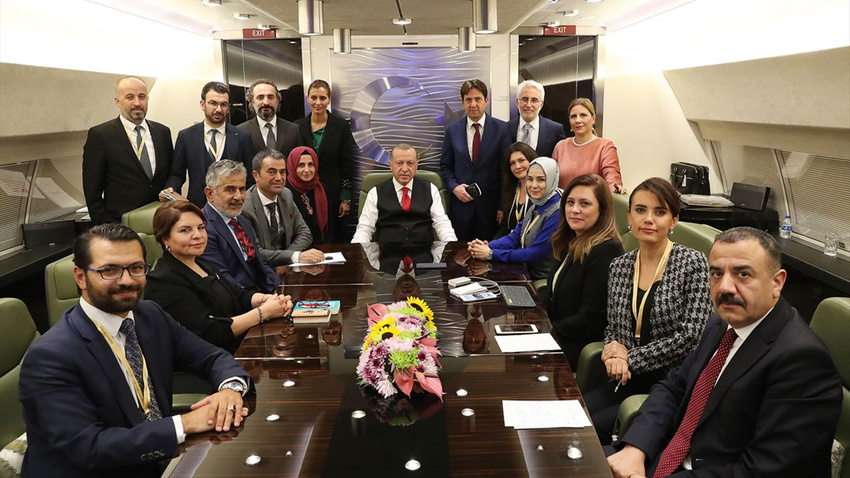 Cumhurbaşkanı Erdoğan, uçakta soruları yanıtladı