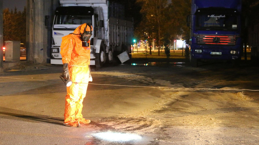 Kocaeli'yi alarma geçiren sızıntı!.. Vatandaşlar fark etti!