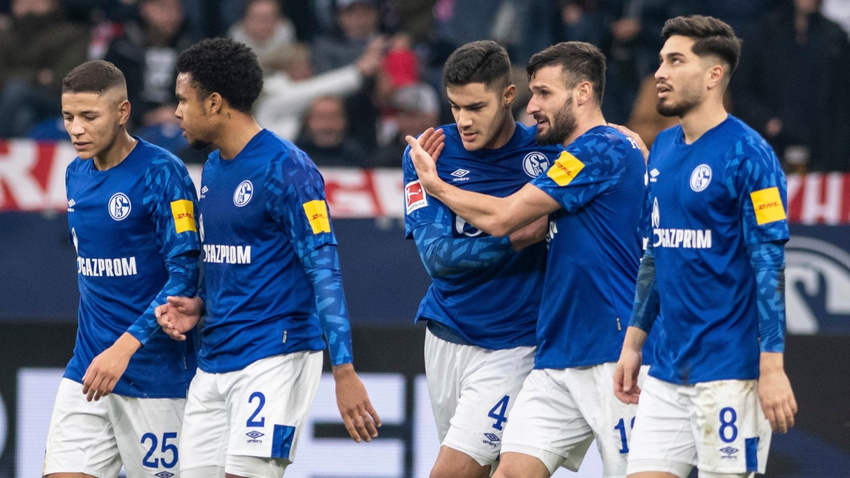 Schalke - Düsseldorf maçına Türk oyuncular damga vurdu