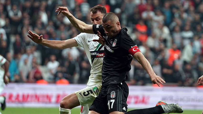 Beşiktaş evinde yine kazandı