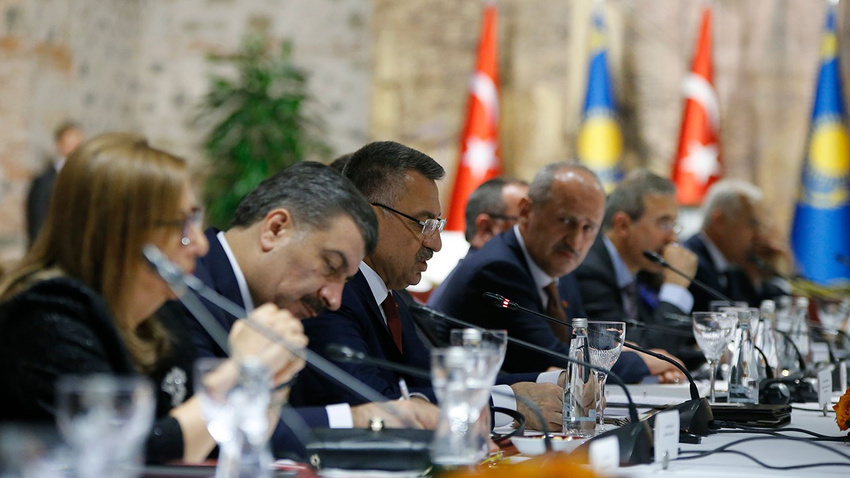 Fuat Oktay'dan önemli imzalar