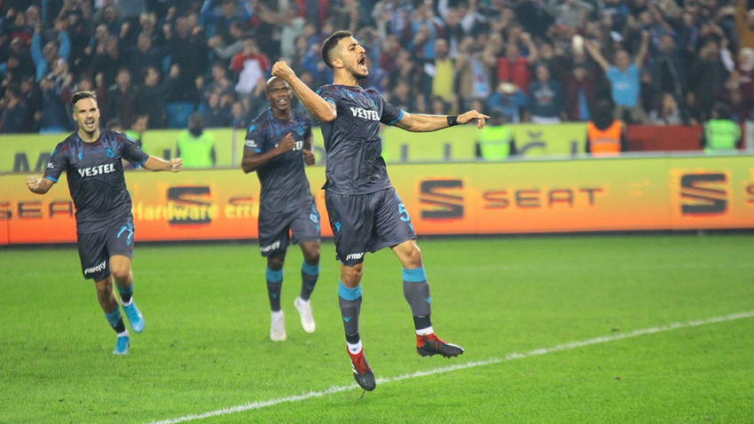 Trabzonspor 10 kişiyle kazandı