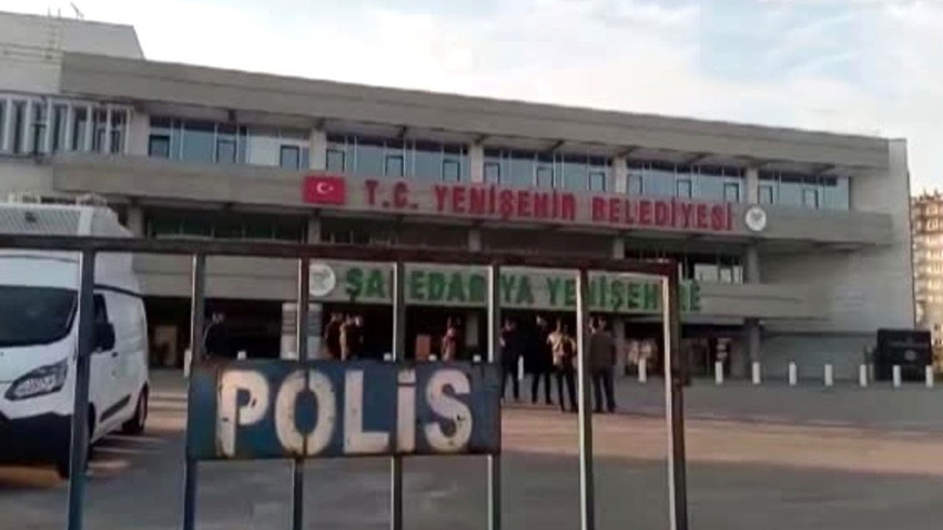HDP'li 4 belediyeye daha kayyum atandı!