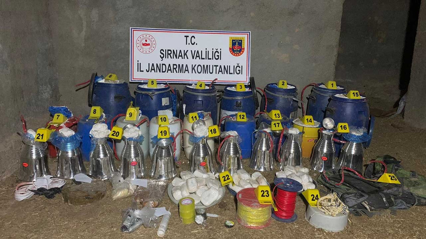 Şırnak'ta 2 ton patlayıcı ele geçirildi