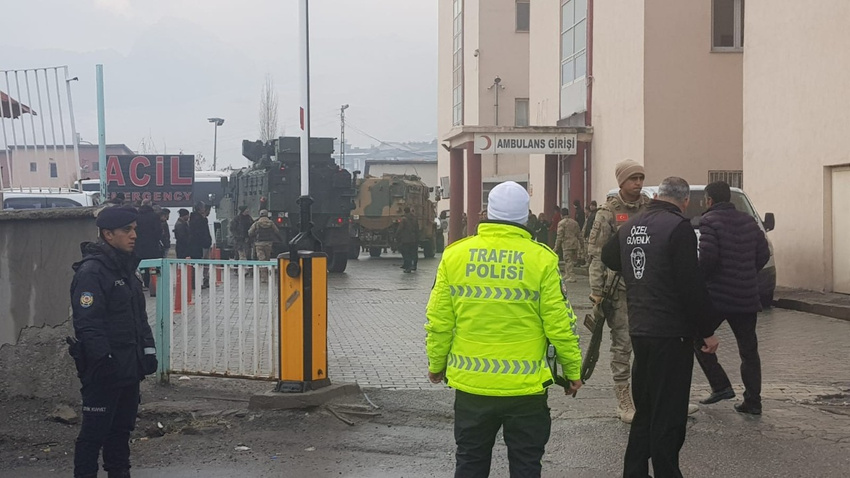 Hakkari'den kahreden haber: Yıldırım düşmesi sonucu iki şehit