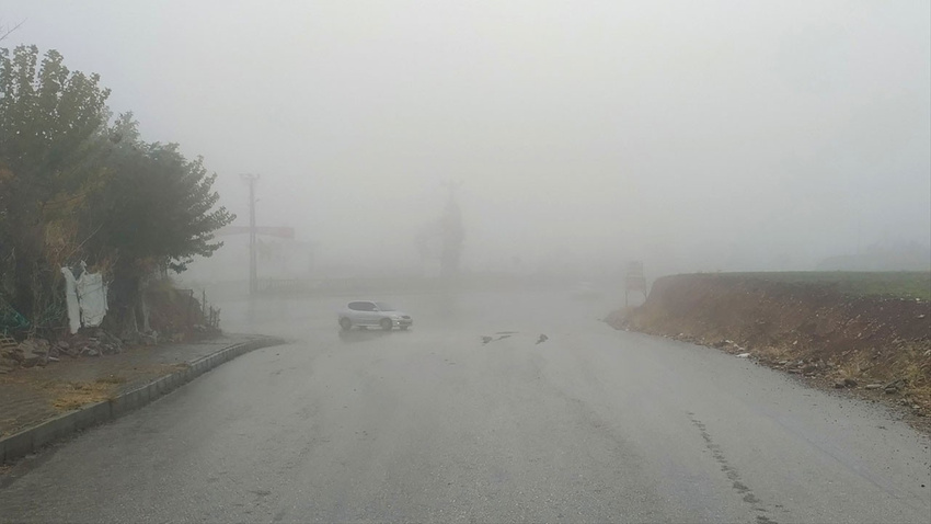Uçak seferlerine sis engeli!