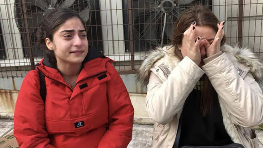 Minibüsçü dehşeti! İki kızı evire çevire dövdü