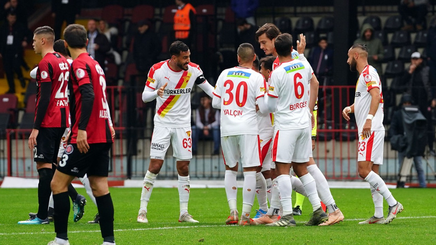 Göztepe İstanbul'da avantajı kaptı