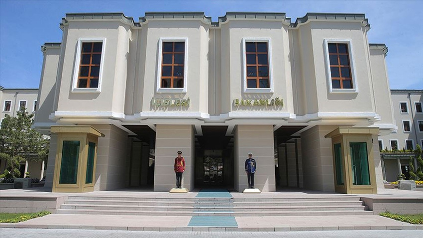 Bakanlık açıkladı: 5 terörist sınır dışı edildi