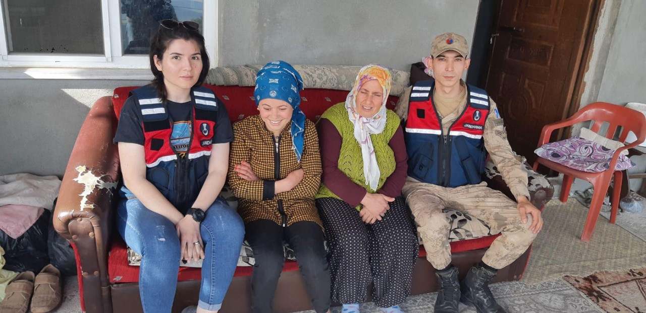 Ormanda kaybolan genç kız bulundu