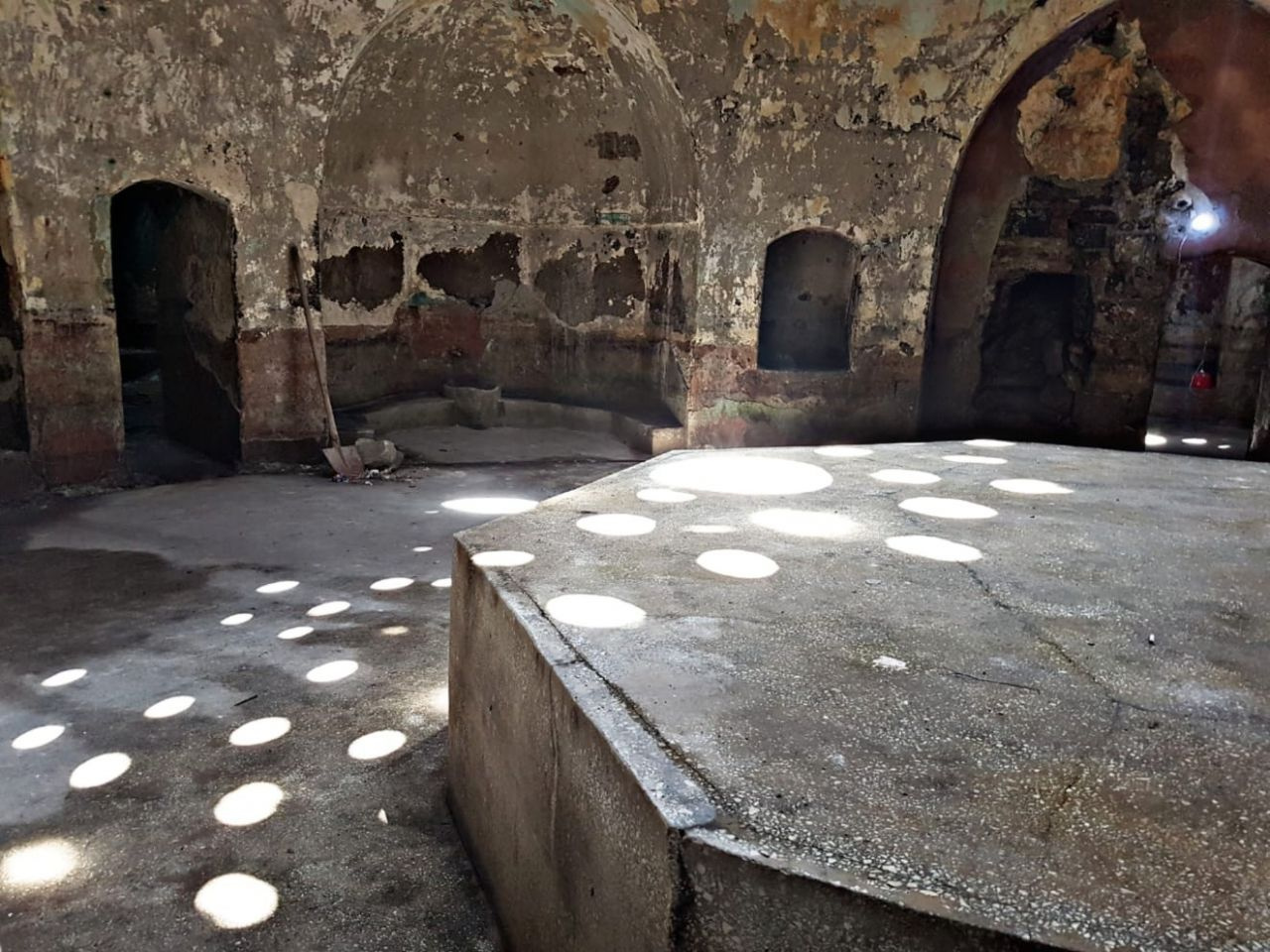 500 yıllık hamam definecilerin talanına uğradı şimdi bakımsızlıktan çürüyor - Sayfa 1