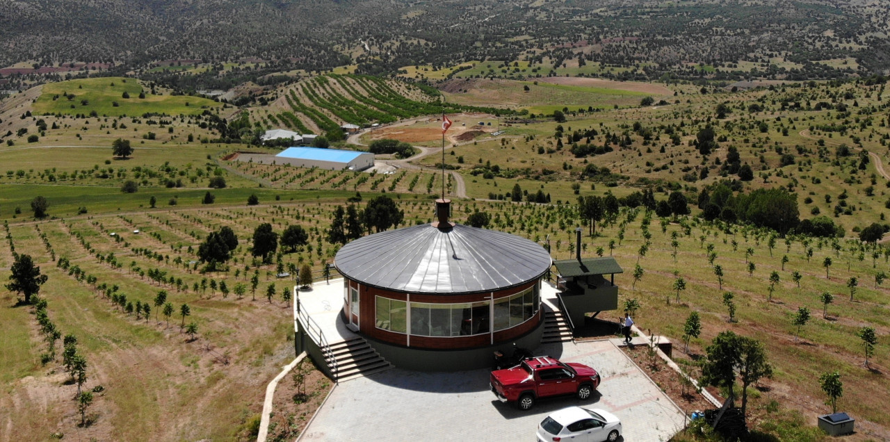 Erzincan’da 360 derece dönen ev