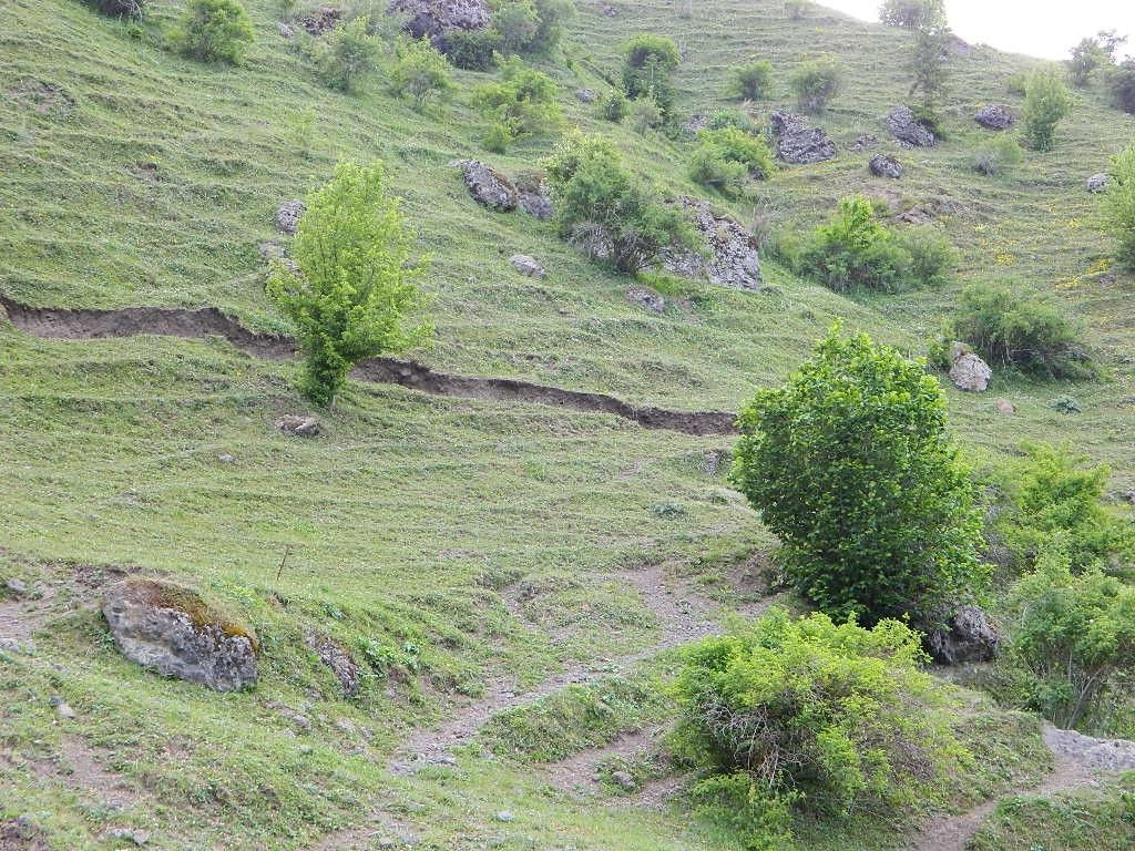 Savaşır Köyü'nde yer yarıldı, duvarlar çatladı! - Sayfa 4