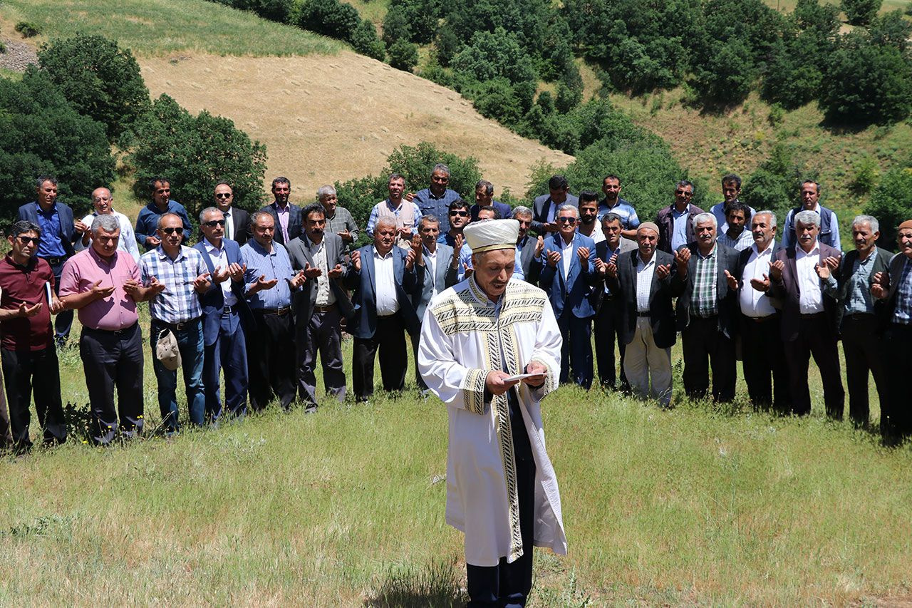 Yaylada bal duası - Sayfa 1