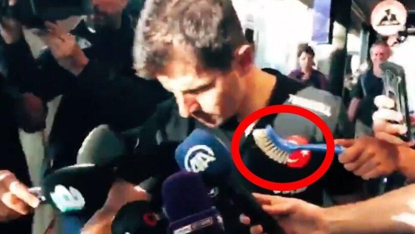 Fırça skandalından sonra bu kez de pet şişe! - Sayfa 1
