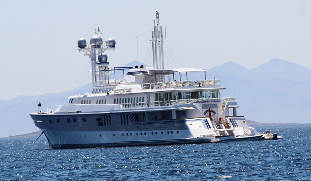 Yüzen servet Bodrum'a demir attı!.. Muslukları altın, içi mücevherlerle süslü! - Sayfa 4