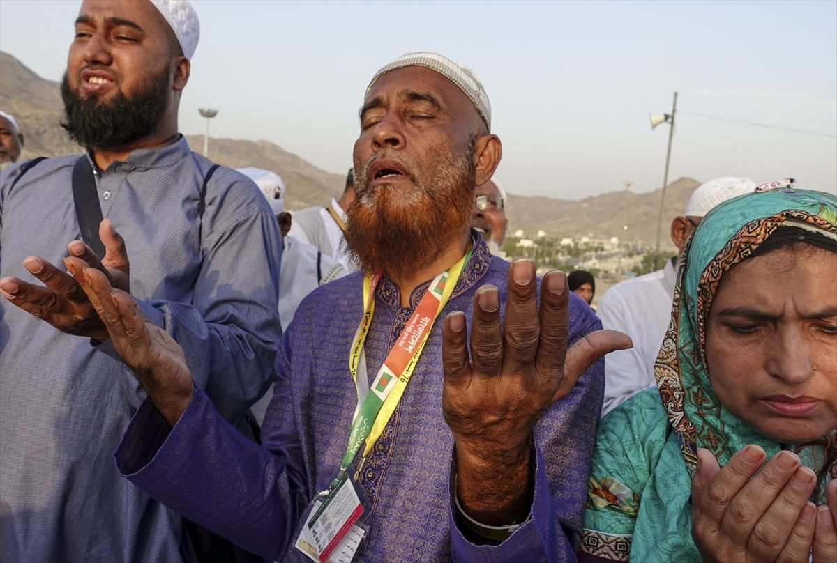 İlk tövbenin kabul edildiği tepe - Sayfa 2