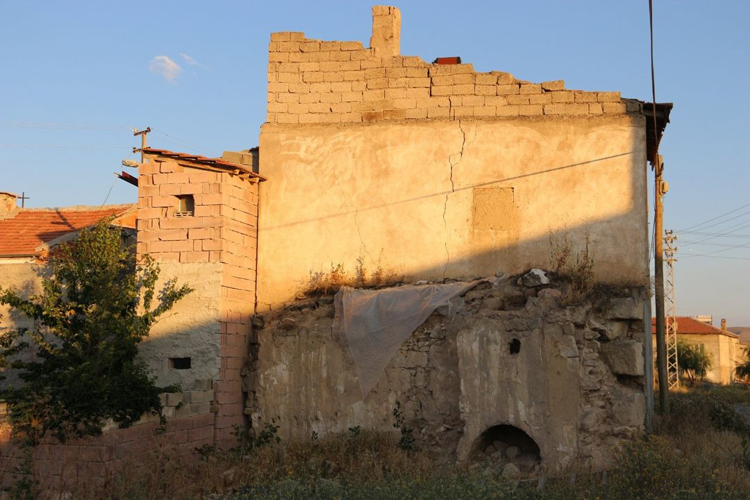 Yer: Kapadokya... Bahçe çökünce ortaya çıktı! - Sayfa 1