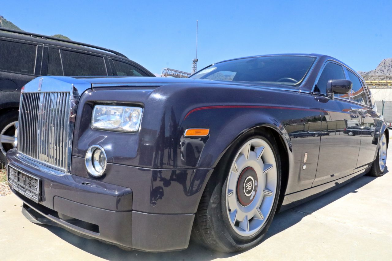 Gümrüğe takılan Rolls-Royce indirimli satılacak - Sayfa 2