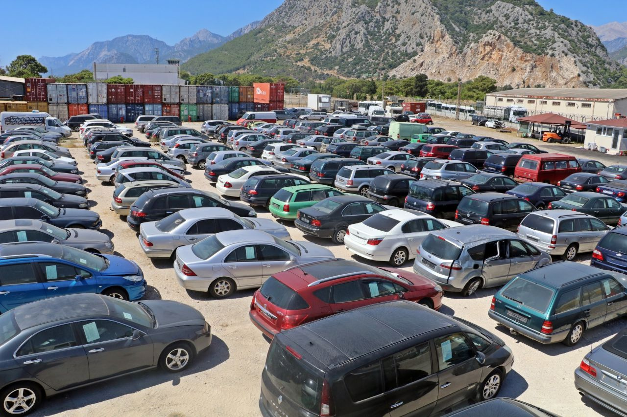 Gümrüğe takılan Rolls-Royce indirimli satılacak - Sayfa 3