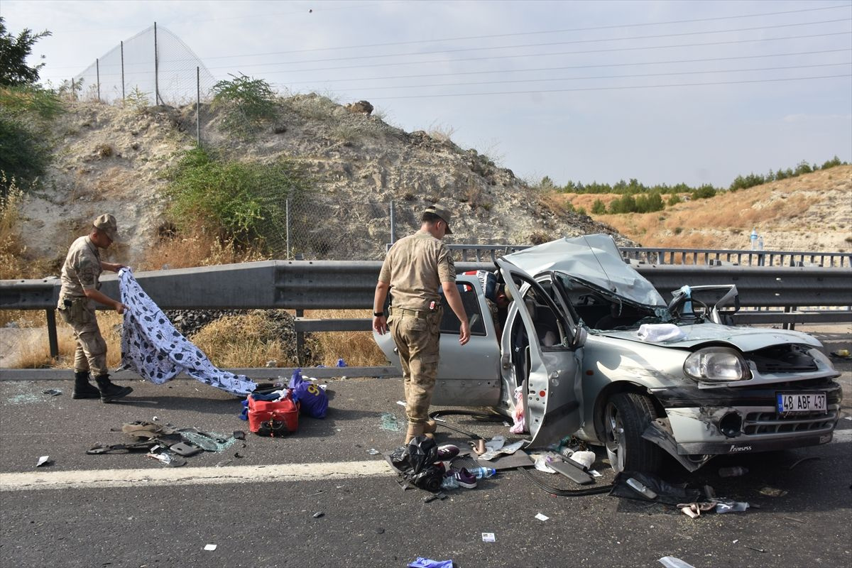Gaziantep'te korkunç kaza!.. Ölüler ve yaralılar var! - Sayfa 1