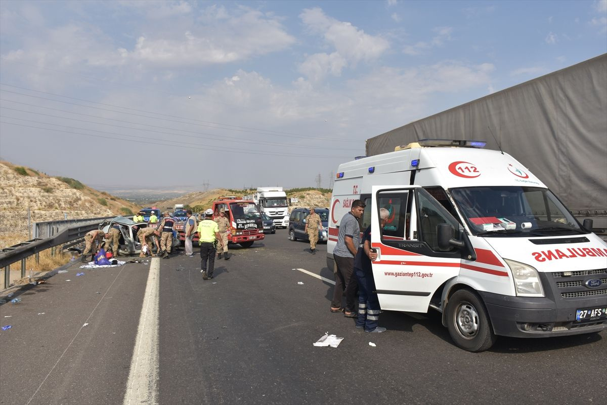 Gaziantep'te korkunç kaza!.. Ölüler ve yaralılar var! - Sayfa 2
