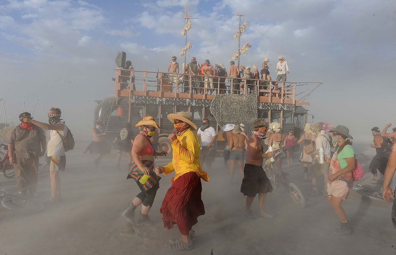 Burning Man Festivalinde Orgy Domeda Aslında Neler Yaşanıyor