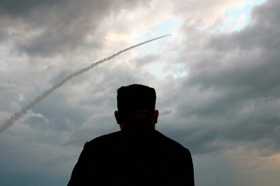 Kuzey Kore'den "süper büyük" çoklu sistemle füze denemesi - Sayfa 1