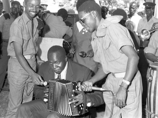 Uganda Kasabı İdi Amin'in hiç yayımlanmamış fotoğrafları ortaya çıktı - Sayfa 4