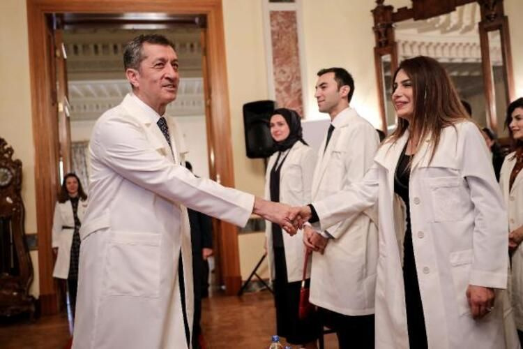 İşte öğretmenlerin yeni önlükleri - Sayfa 4