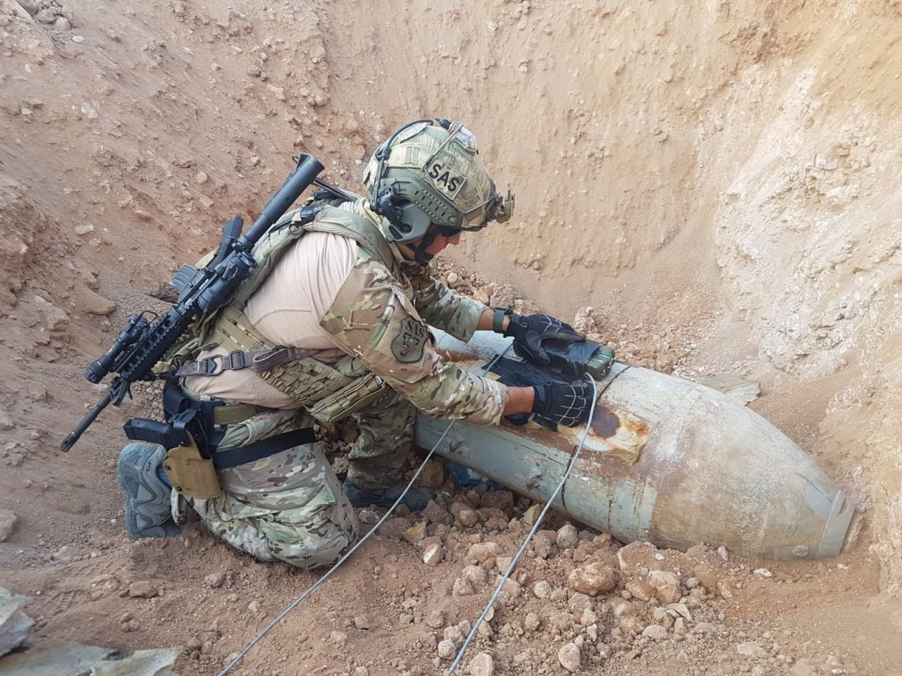 Tel Abyad'da bulunan 11 adet eski uçak mermisi SAS Timlerince imha edildi - Sayfa 3