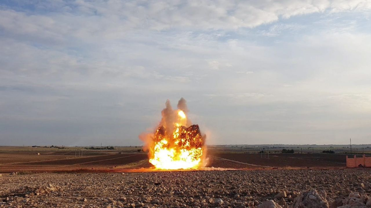 Tel Abyad'da bulunan 11 adet eski uçak mermisi SAS Timlerince imha edildi - Sayfa 4