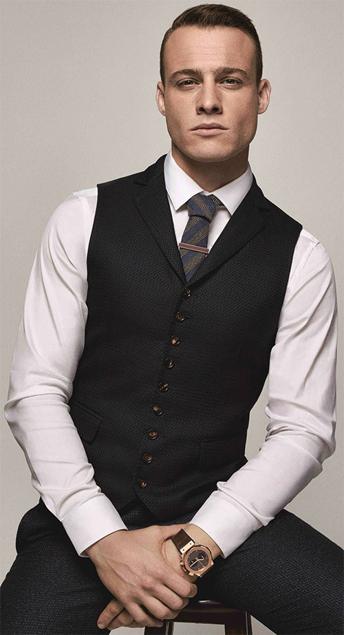 Kerem Bürsin kimdir?