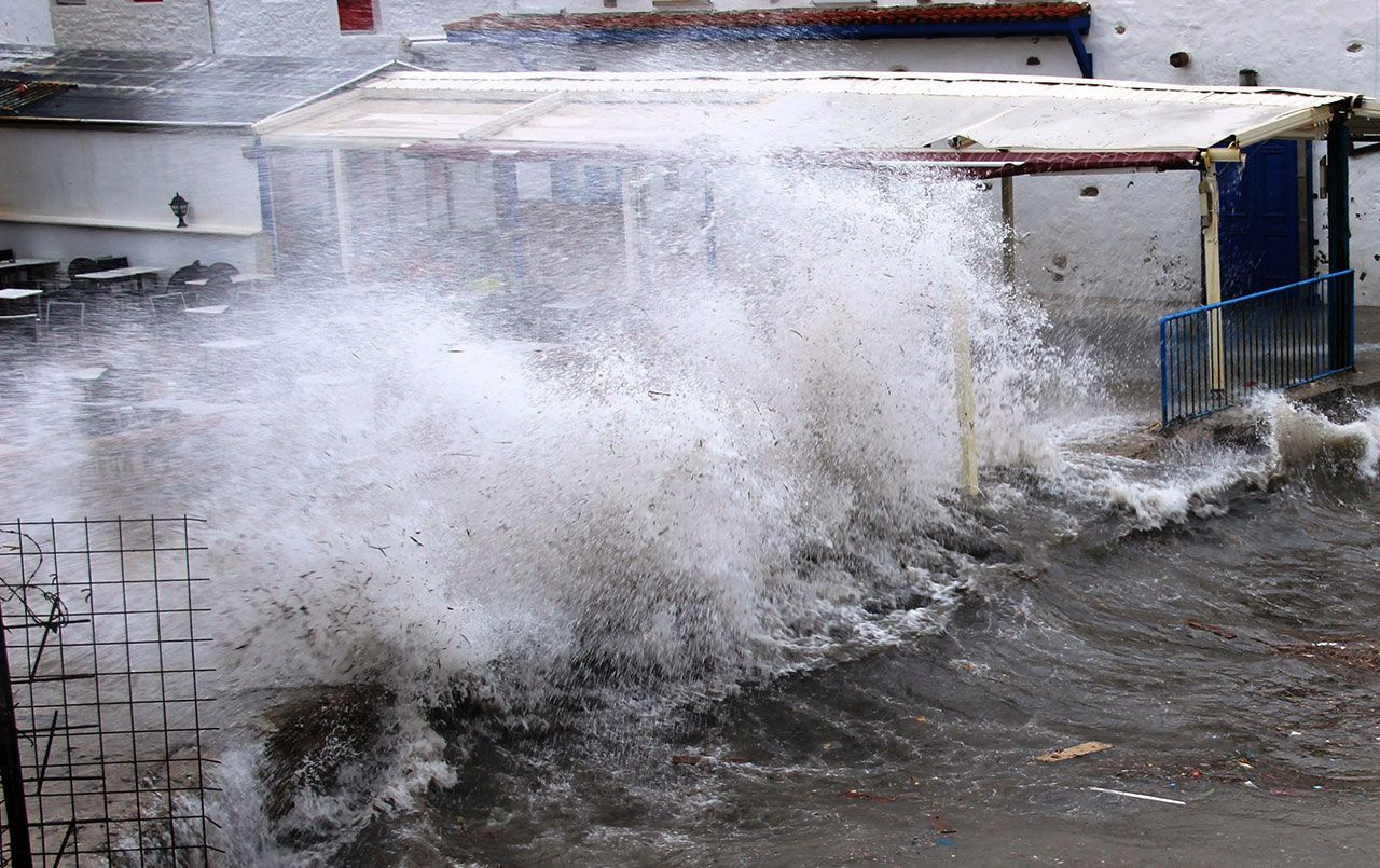 Fırtına Bodrum'da kabus oldu - Sayfa 1