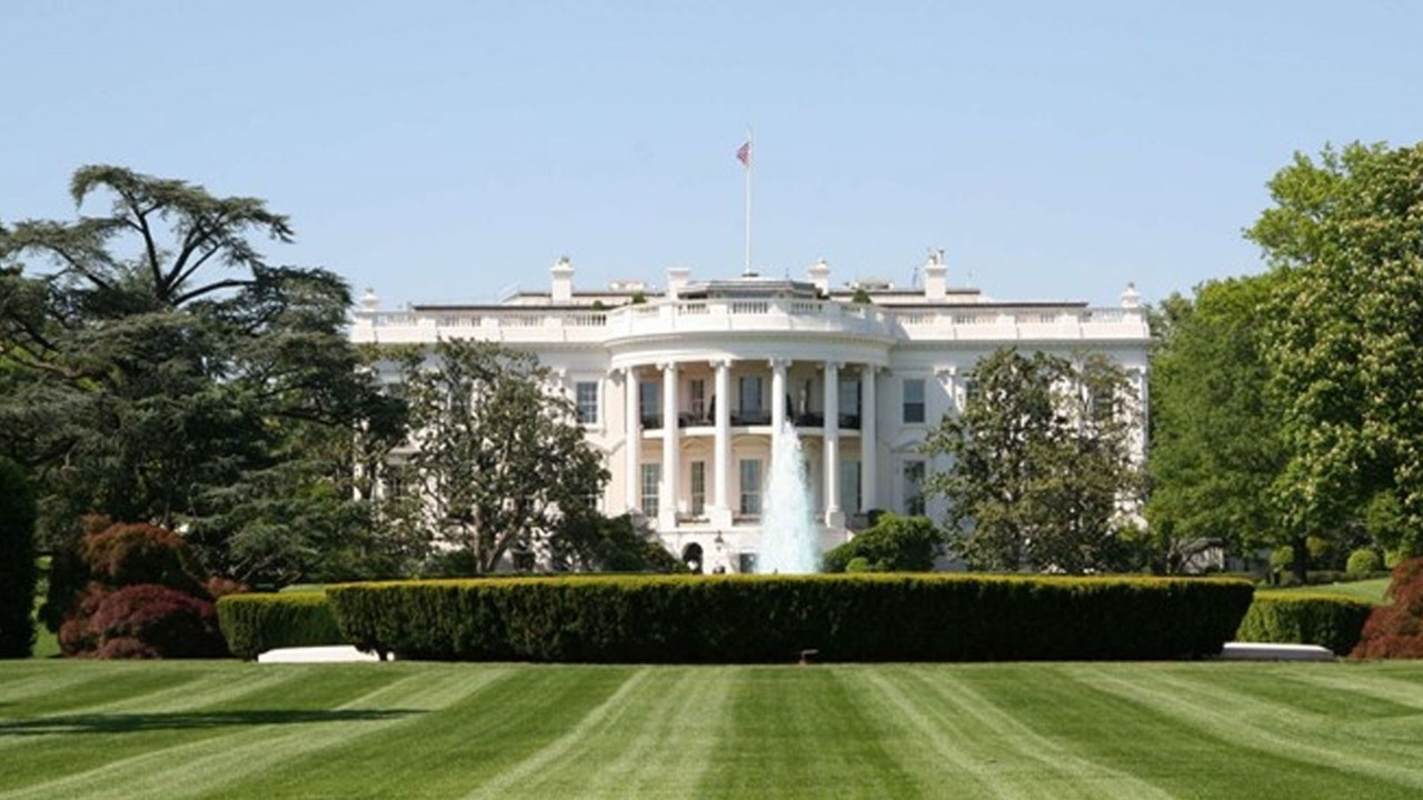 Beyaz Saray'da Kovid-19 alarmı