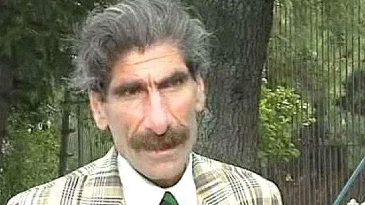 Bir döneme damga vuran Çılgın Bediş adlı dizide kapıcı rolüyle