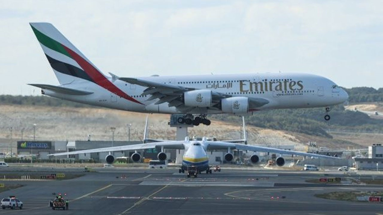 Dünyanın en büyük iki uçağı Türkiye'de