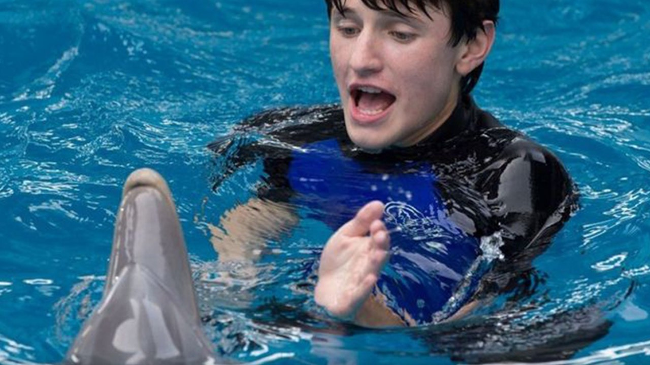 Dolphin Tale filminin yıldızı yaşamını yitirdi