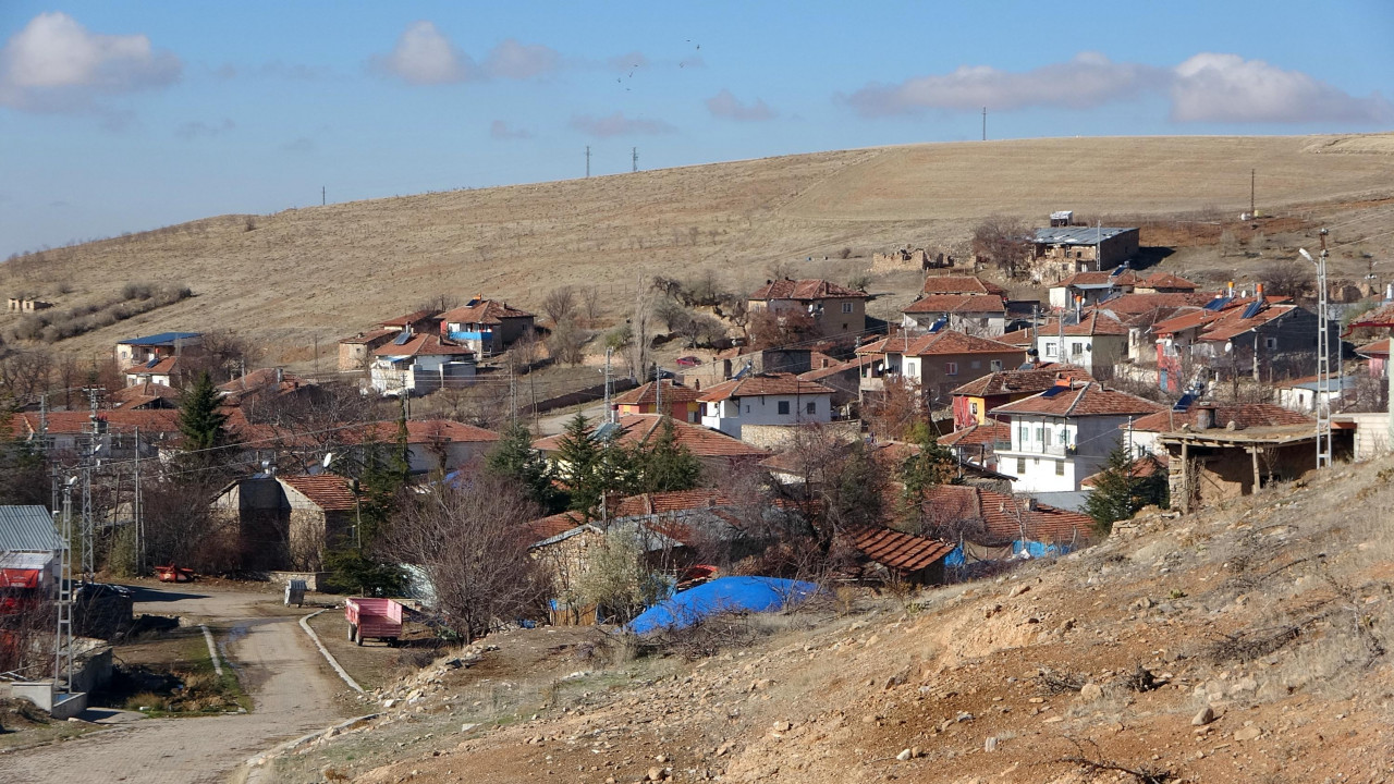 yozgat ta 1 aylik bebegini sobada yakarak olduren cani anne tutuklandi