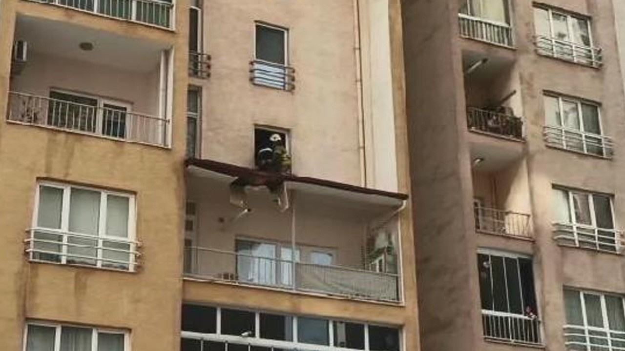 8'inci kattan düştü; balkon çatısı kurtardı