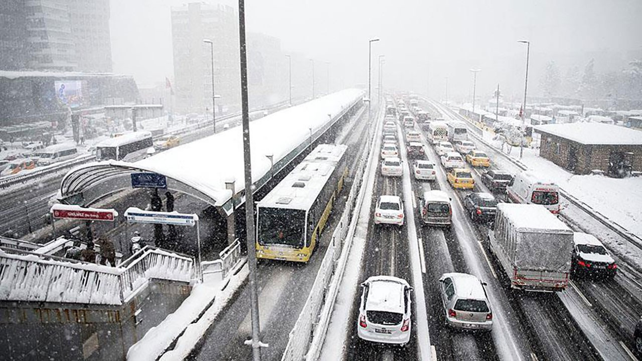İstanbul'da ulaşıma kar ayarı